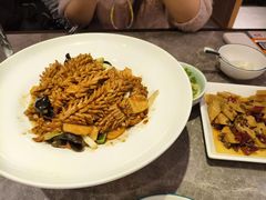 -闫府私房菜(恒隆店)