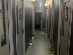 -维也纳酒店(深圳横岗塘坑地铁站店)