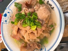 -肖四女乐山跷脚牛肉(世博源店)