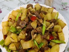 土豆烧牛肉-清真·伊清阁餐厅