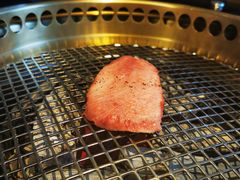 -铭牛烧肉·和牛海鲜自助(高新月牙湖店)