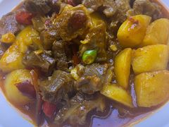 土豆烧牛腩-胡子大厨·超级小炒肉(华润店)