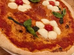 -城市大道红炉披萨烘焙坊