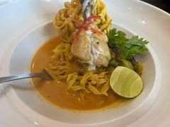 -Chom Cafe and Restaurant