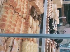 -焙丽拾光(麦凯乐直营店)