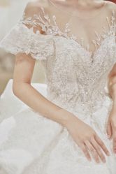 -派丽莫Pellimo原创设计婚纱品牌