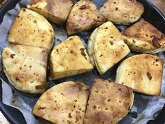 料理烤特色火烧-老东镇啤酒屋海鲜加工·蒸汽海鲜·海鲜烧烤(台东店)