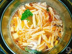 -七欣天香辣蟹火锅(无锡金太湖国际城店)