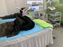 -苗医生0感科技祛痘