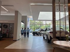 -上海宝信宝马4S店