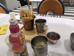 -奈尔宝·儿童乐园·亲子餐厅(华采天地店)