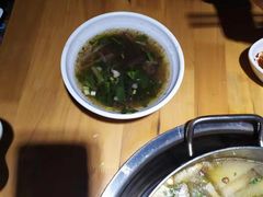 -大众跷脚牛肉馆·非遗传承单位(峨眉山店)