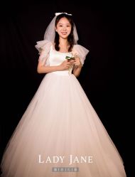 -Lady  Jane高端婚纱礼服馆