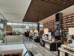 -茑屋书店(天目里店)