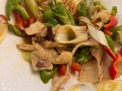 -汗腾格里·风味餐厅(新疆驻京办店)