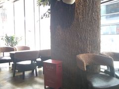 -Who乎coffee&bar
