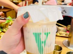 香草拿铁-ALPHA COFFEE阿尔法咖啡(虹泉路店)