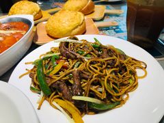 黑椒牛柳炒意粉-大头力茶餐厅(花都融创茂店)