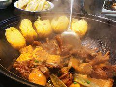 -鱼窝棚柴火铁锅炖(富山屯店)