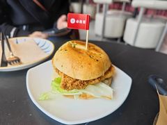 -必胜客(欧亚卖场店)