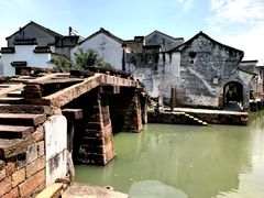 -丝绸小镇荻港古村