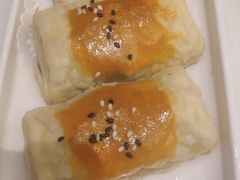 叉烧酥-万龙洲海鲜(大兴绿地缤纷城店)