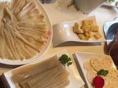 -思阁炭香火锅(学伟鑫城总店)