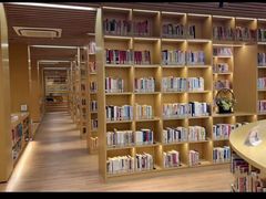 -漕河泾街道图书馆(漕河泾社区文化活动中心店)