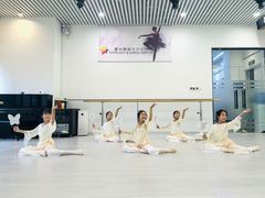 -星光舞蹈艺术中心