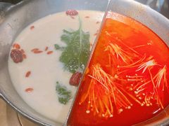 -湊湊火锅·茶憩(新中关购物中心店)