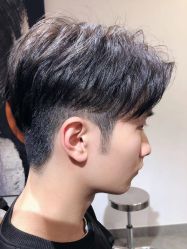 -C-18 SALON