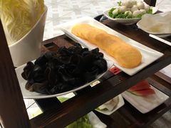 -景明轩•养生酸汤鱼火锅 云贵鲜菌 现舂野果酸汤(王寨小区店)