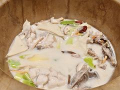 -滇香肴·云南菜蒸汽石锅鱼(云南北路店)