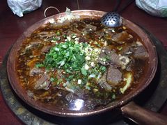 -朝伟清真铜瓢牛肉馆(三十年老·店)