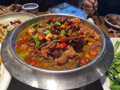 香辣牛筋头巴脑锅-95号酱骨·一块豆腐(展春园西路店)