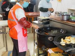 -黄阿姨锅贴大王(万航渡路店)