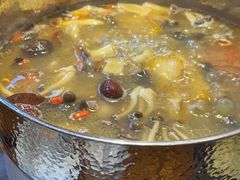 -菌之家·专业纯野生菌火锅·特色炒菌