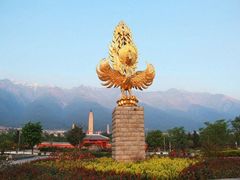 -三塔倒影公园