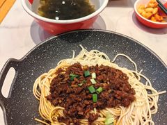 -牛吃草牛肉面(翠柏路店)