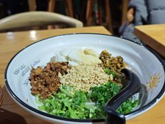 -蜗牛的家旅行主题云南菜餐厅.小酒馆(护国寺店)