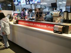 -麦当劳(汉口火车站候车室店)