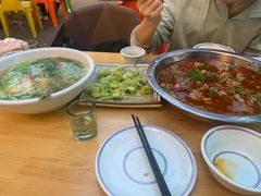 -焱焰鲜锅兔·佳味郑氏·自贡特色菜