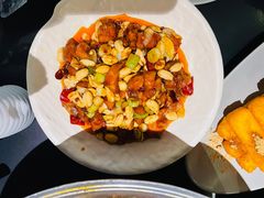 -麻六记(凤凰汇店)