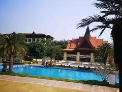 -西双版纳融创皇冠假日度假酒店