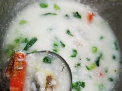 -辉记虾塘海鲜农庄