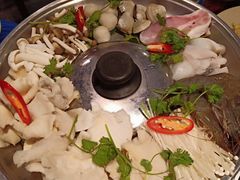 -Thai Market Restaurant( 04 Tran Quoc Toan)