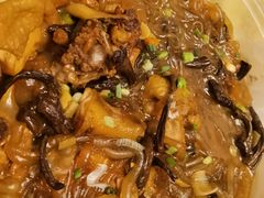 小鸡炖蘑菇-黄家饺子东北特色菜馆(湖滨商业街店)