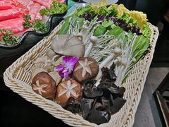 -重庆德庄火锅(体育中心店)