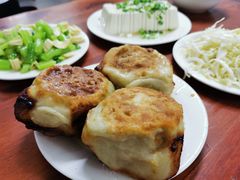 -宝瑞门钉肉饼店