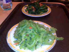 201202272982-西部马华清真兰州牛肉面·烧烤夜市(关东店)